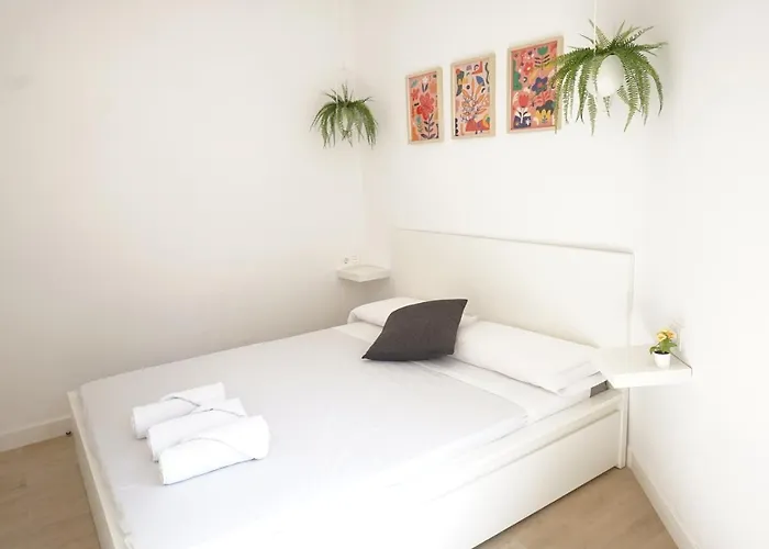 Playa, Piscina Y Relax En Coqueto En